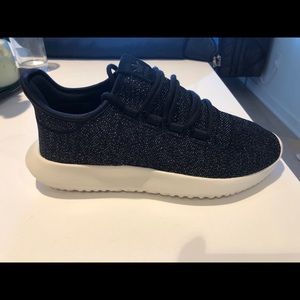 BRAND NEW Adidas Tubular Shadow Size 8